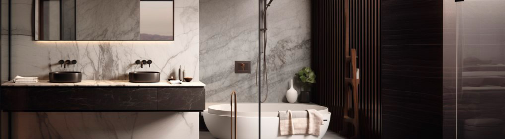 Modernes Badezimmer mit freistehender Badewanne und Doppelwaschbecken Elegantes Badezimmerdesign mit Marmorwänden, freistehender Badewanne, Doppelwaschbecken und stilvoller Beleuchtung.